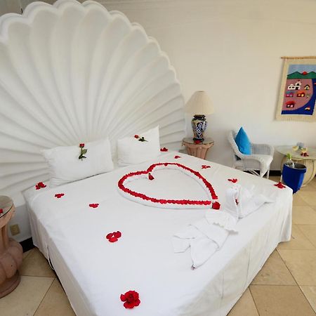 Dolphin Cove Inn Manzanillo Exteriér fotografie
