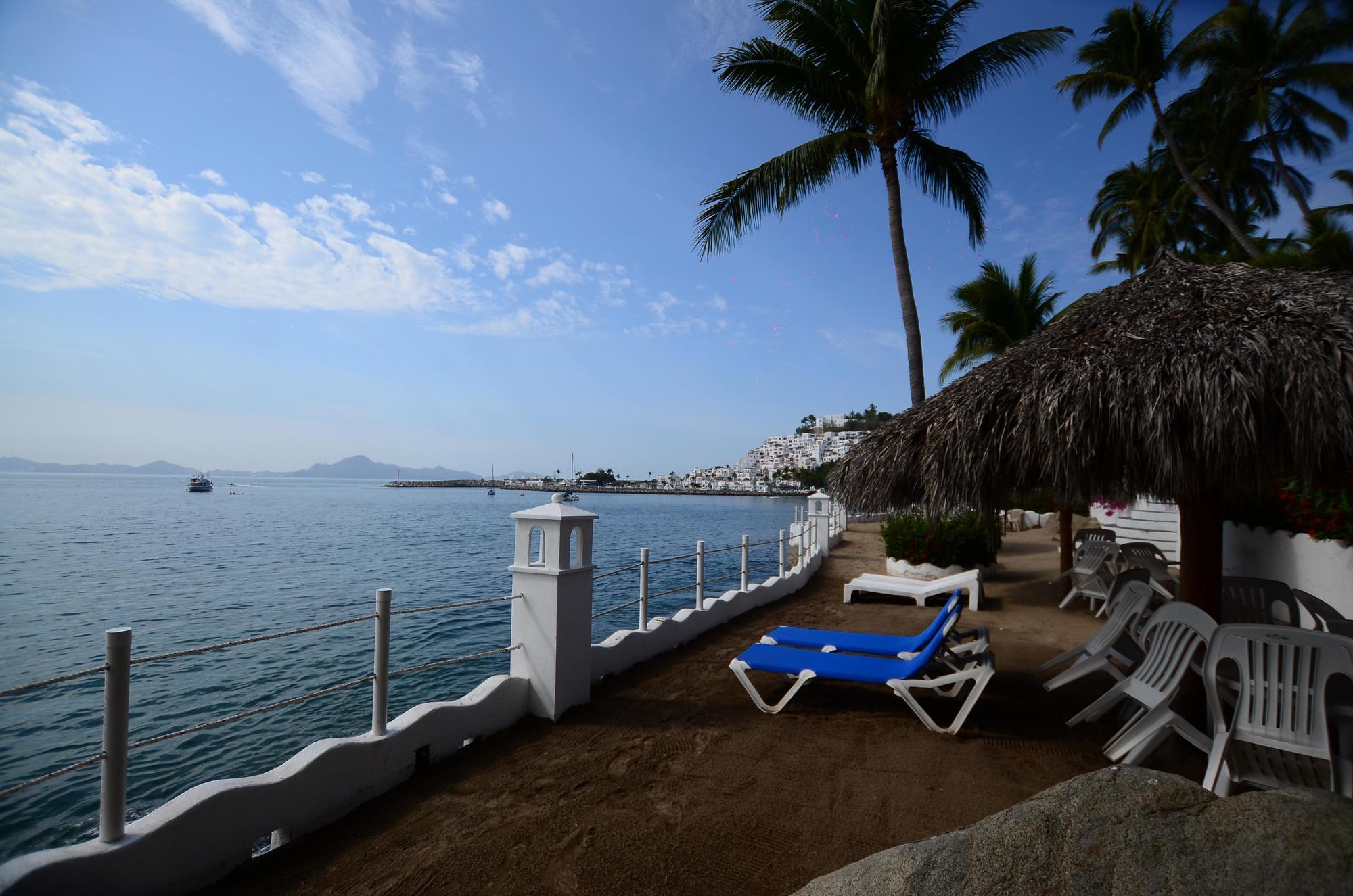 Dolphin Cove Inn Manzanillo Exteriér fotografie